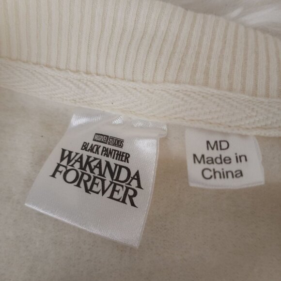 Marvel Studios Wakanda Forever Black Panther Crewneck Oversized M Sweatshirt - Picture 5 of 6